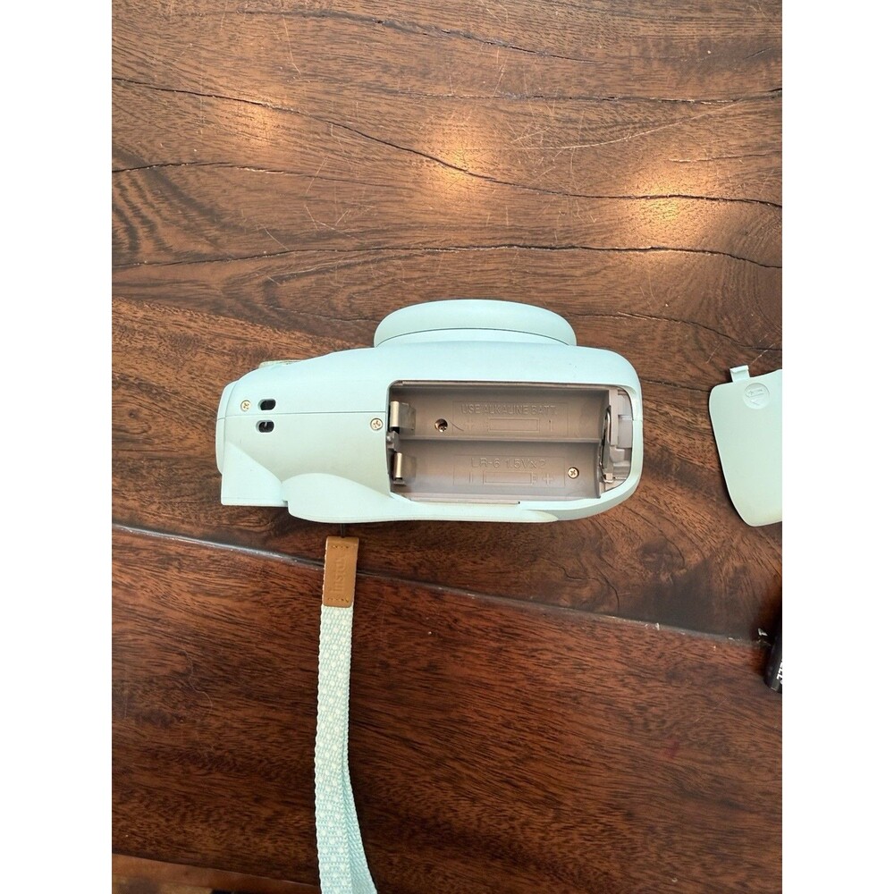 FujiFilm Instax Mini 9 Instant Camera Ice Blue W/selfie Lens and Accessories! - Picture 11 of 12